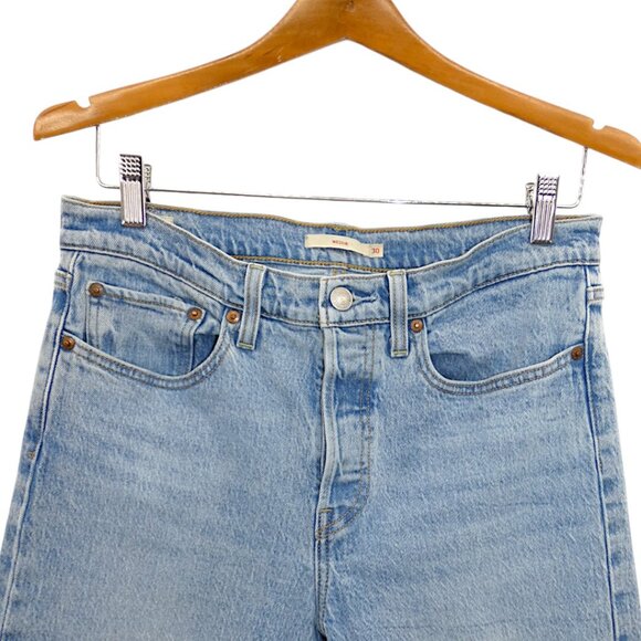 Levi’s Wedgie Icon Fit Jeans 30 High Rise Cheeky Light Wash Vintage Retro Y2K - Picture 3 of 8